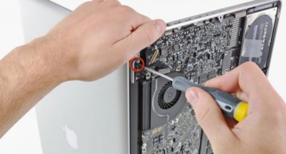 Macbook Repair in Singapore